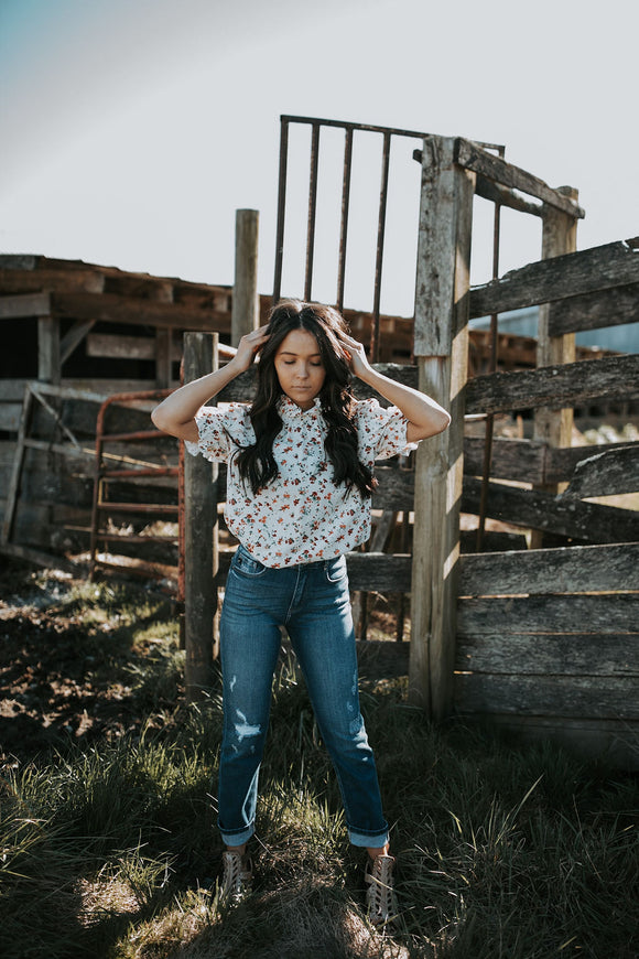 Being simple floral ruffle blouse